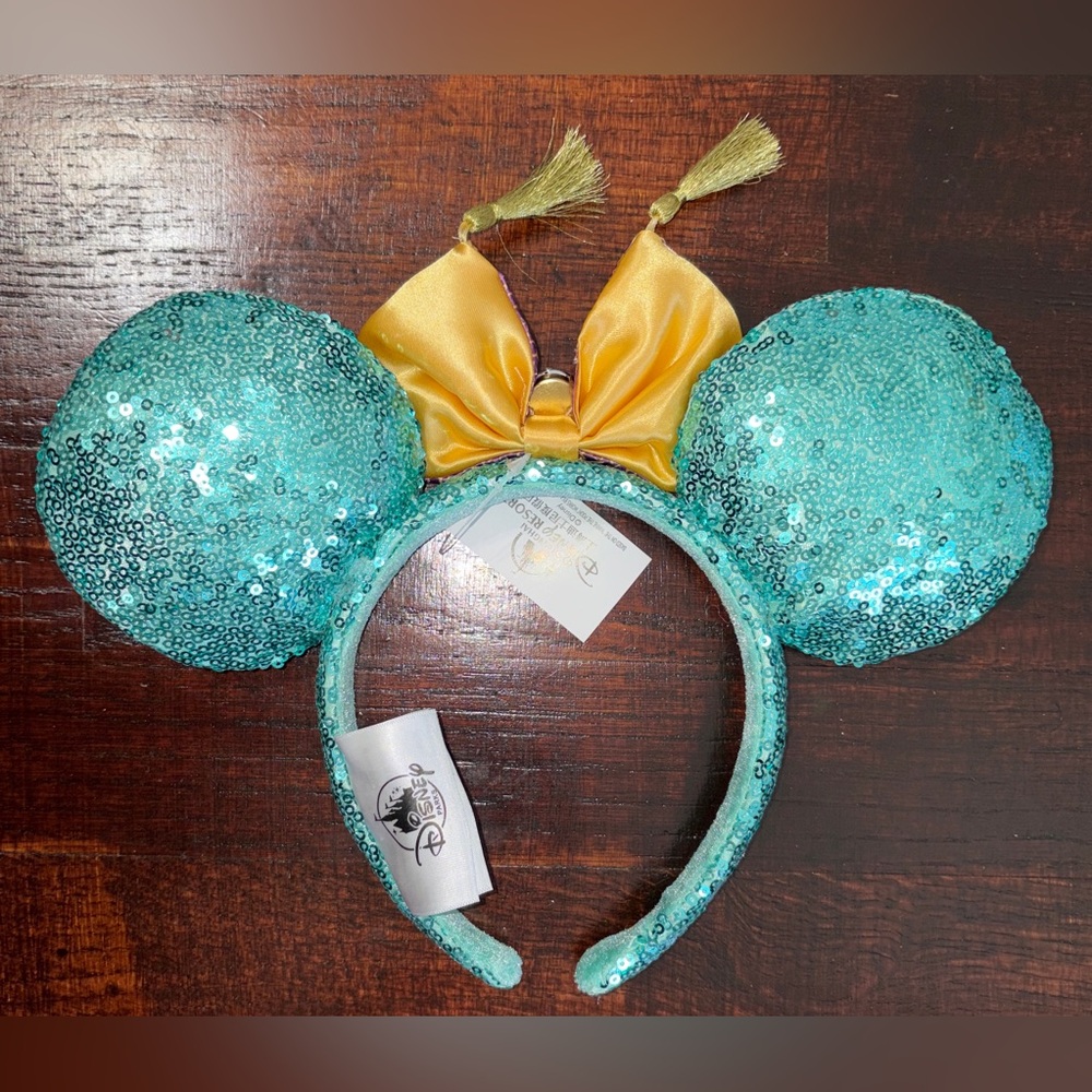 Themed Aladdin Sequin Mouse Ears with Colorful Magic Carpet Bow - Picture 3 of 3